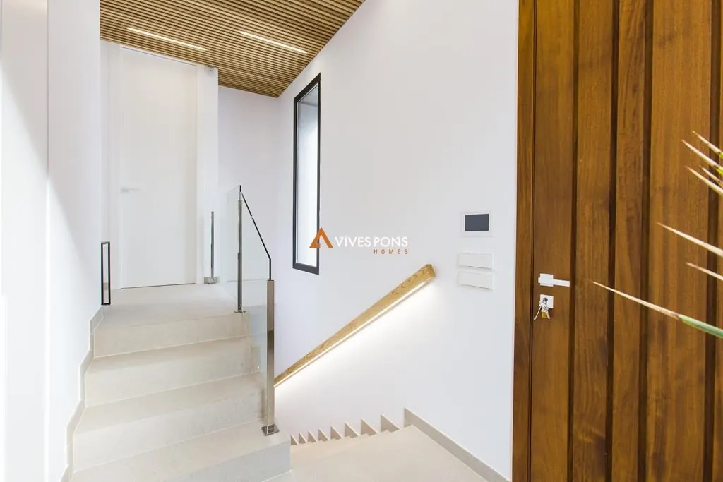 Modern villa with views in Dénia