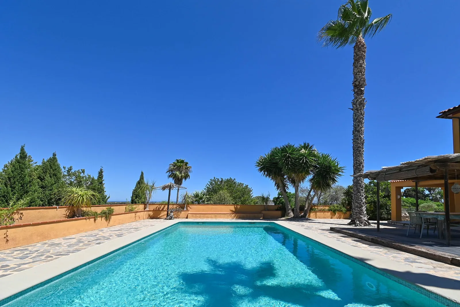 Venta. Chalet/Villa en Pedreguer