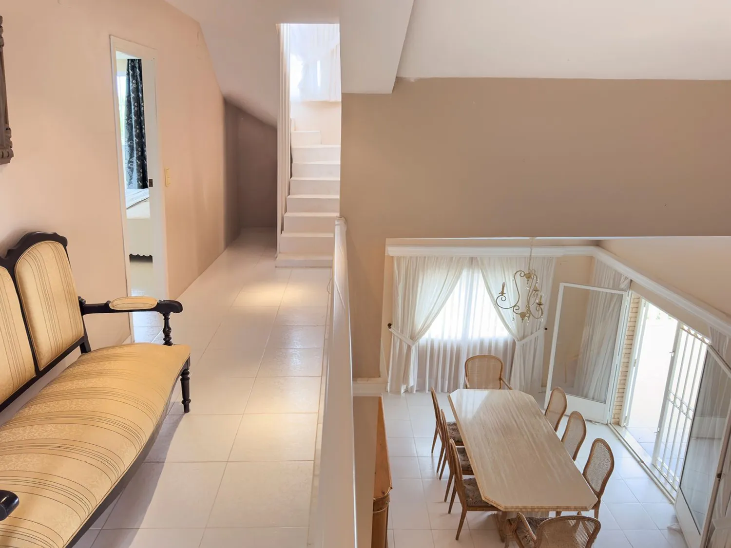Fantástico chalet unifamiliar con piscina privada y amplias terrazas en Denia