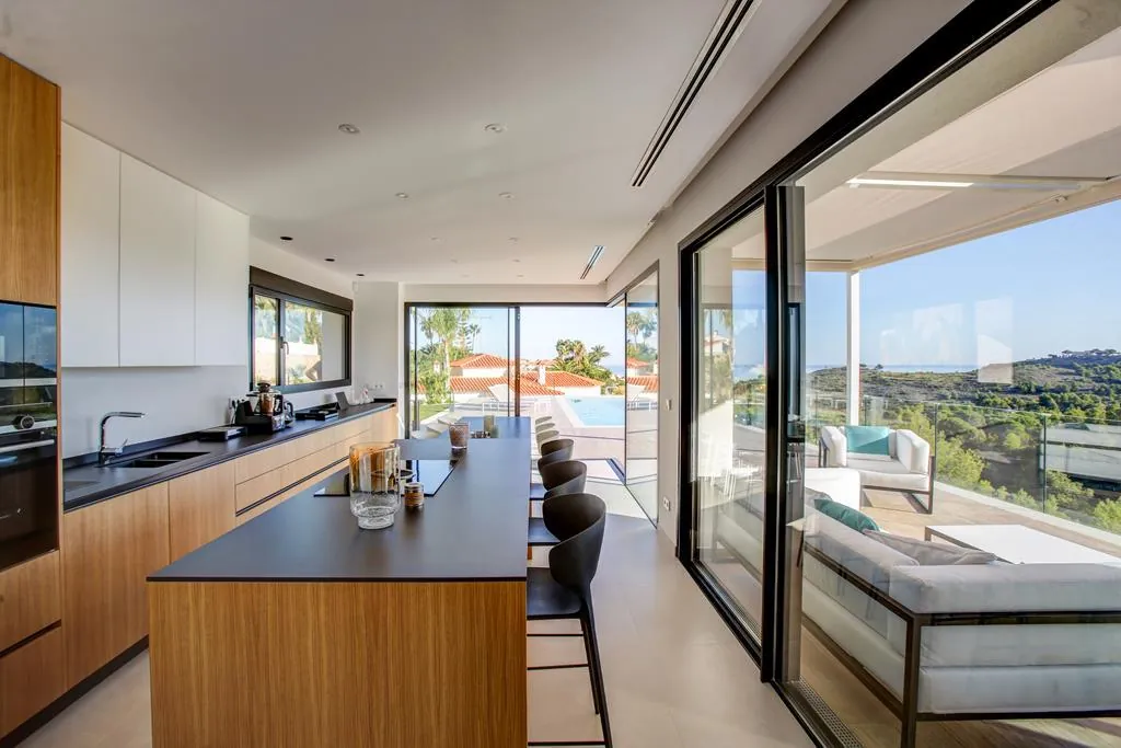 Newly built modern villa in Dénia