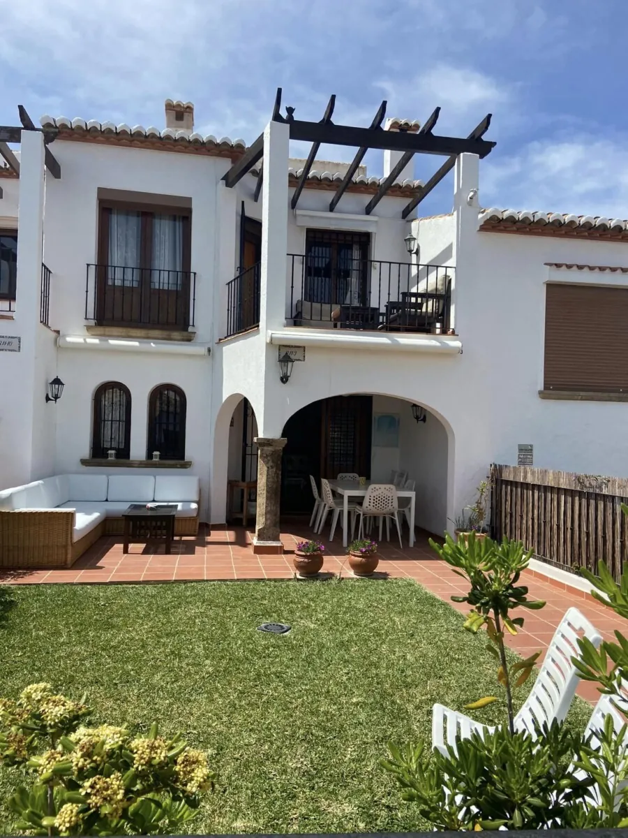 Venta. Casa de pueblo en Jávea