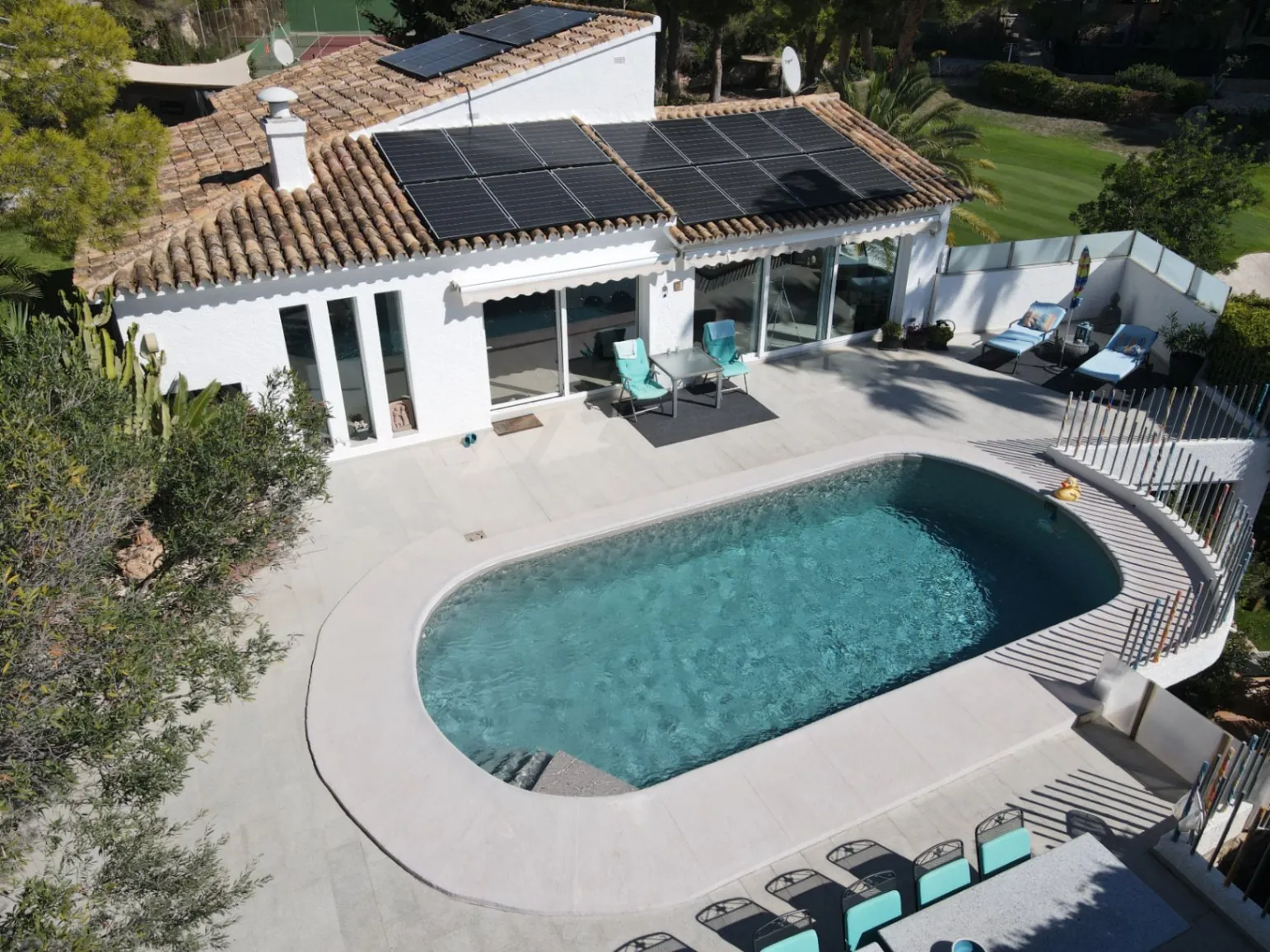Venta. Chalet/Villa en Moraira