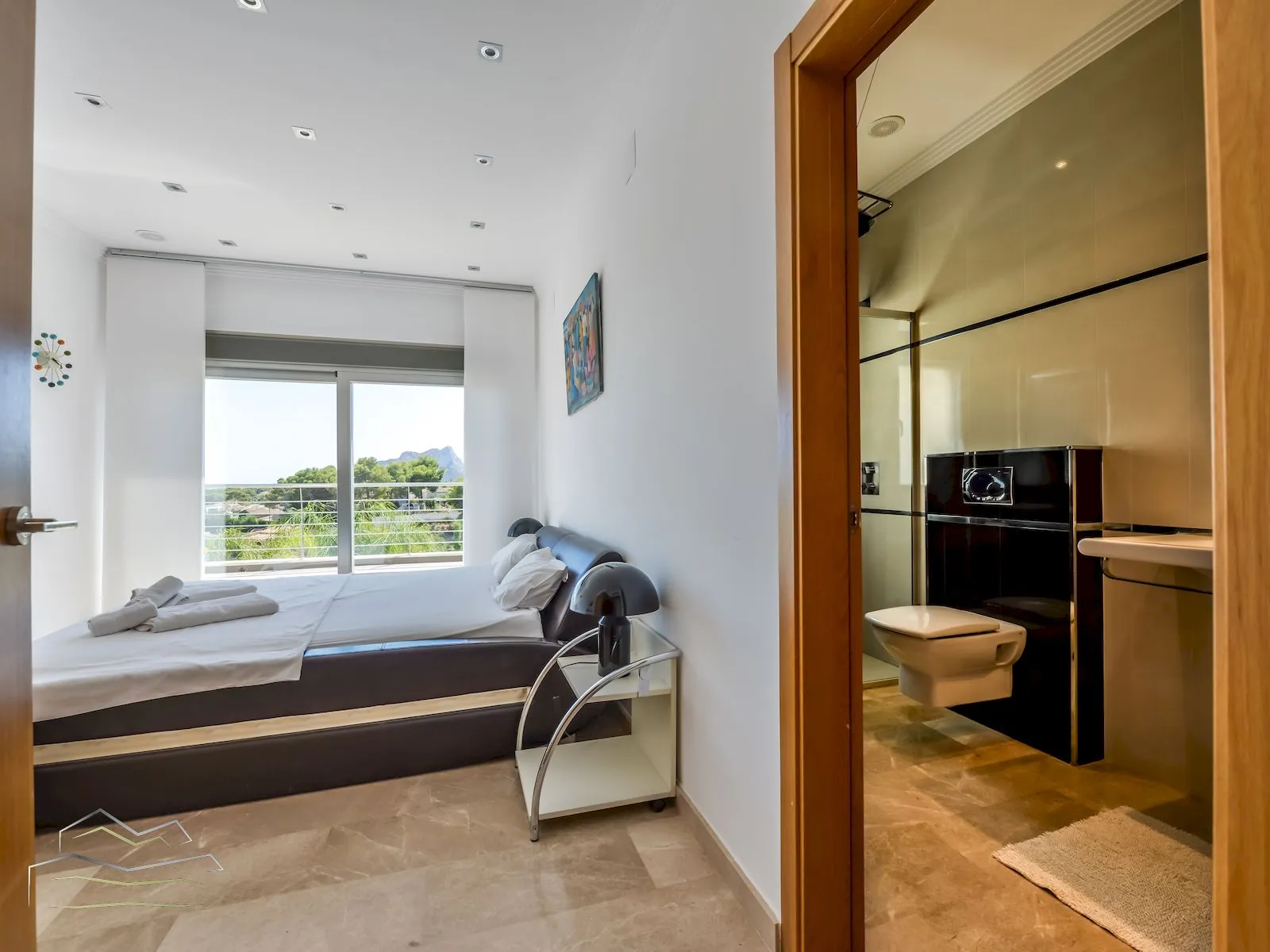 Modern  Luxurious Villa for Sale with Spa  Ocean View