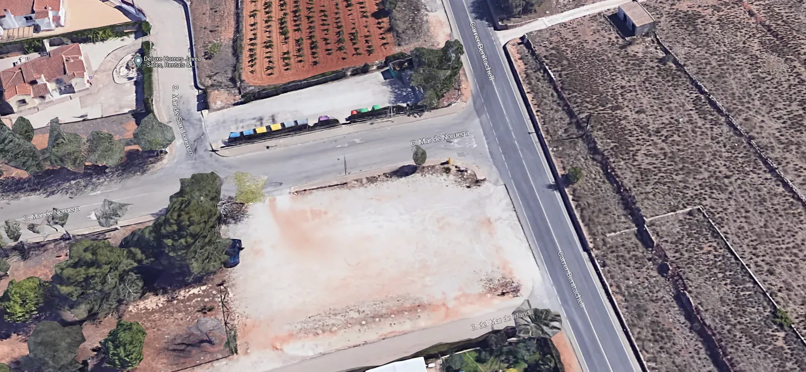 Excelente Parcela Comercial a al Venta en Carretera de Benitachel - Javea