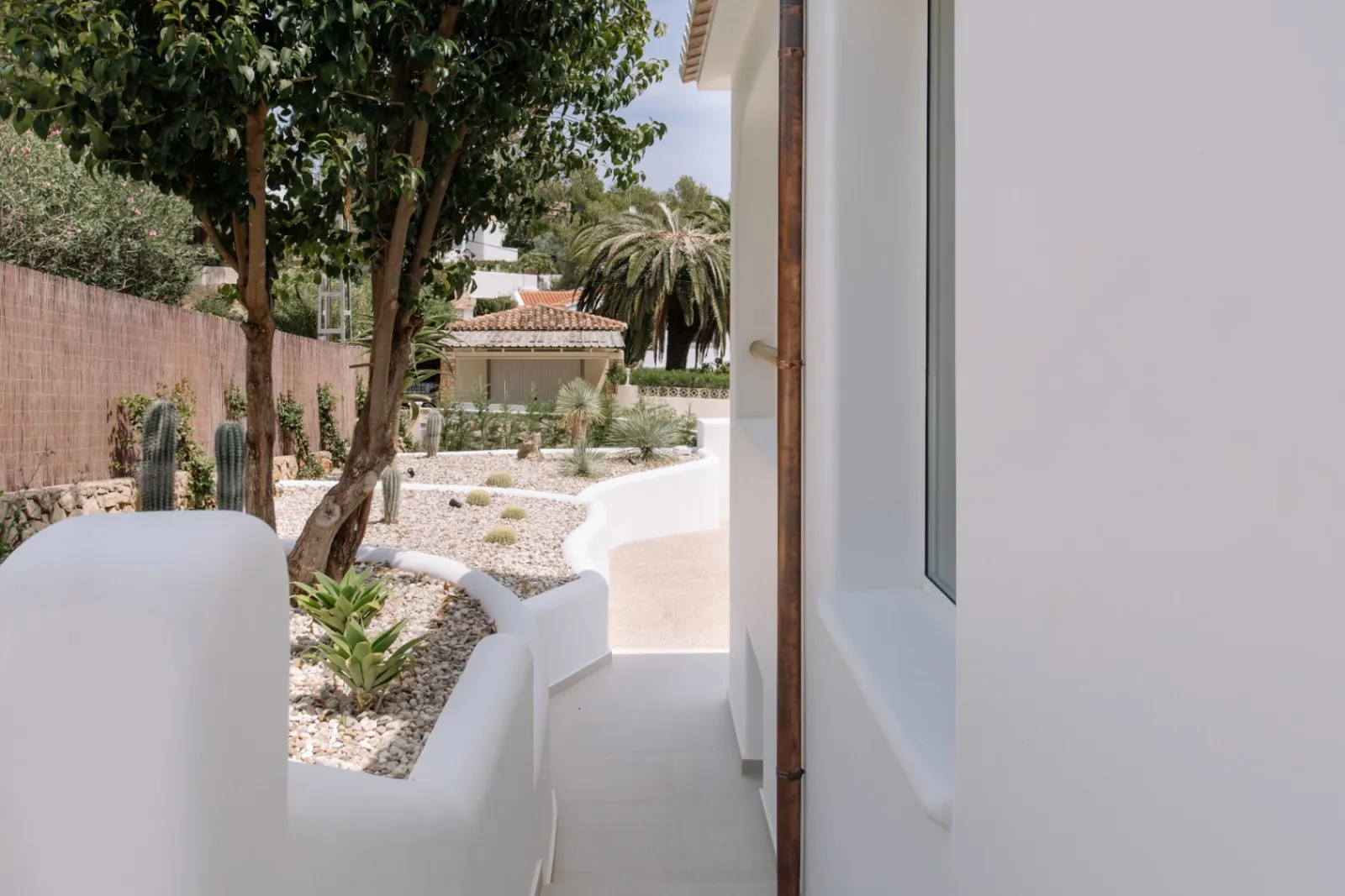 Villa con apartamento independiente, reforma integral, a 1,5 km de la Marineta Cassiana, Dénia