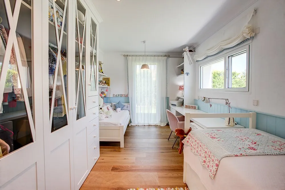 Villa moderna construida por Vives Pons Homes