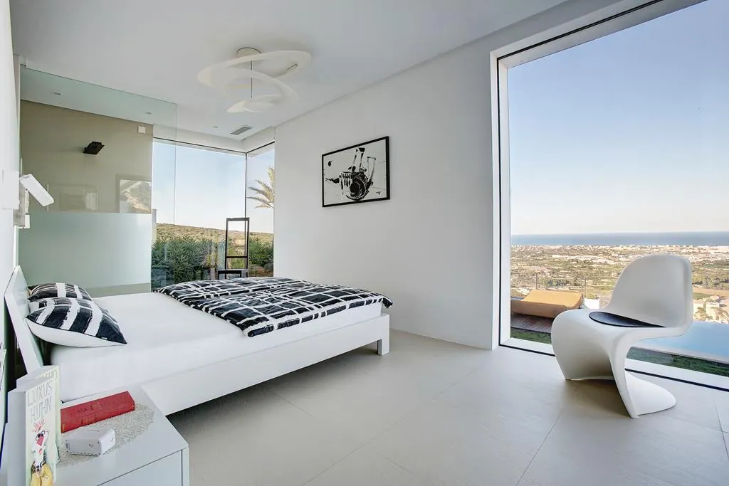 Villa moderna construida por Vives Pons con vistas al mar en Dénia