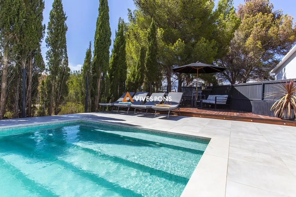 Villa moderna a solo 2,5 km de la Marineta Cassiana, Dénia