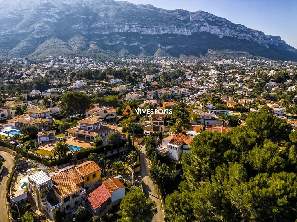 Villa a 1,5 km de Las Rotas, Dénia