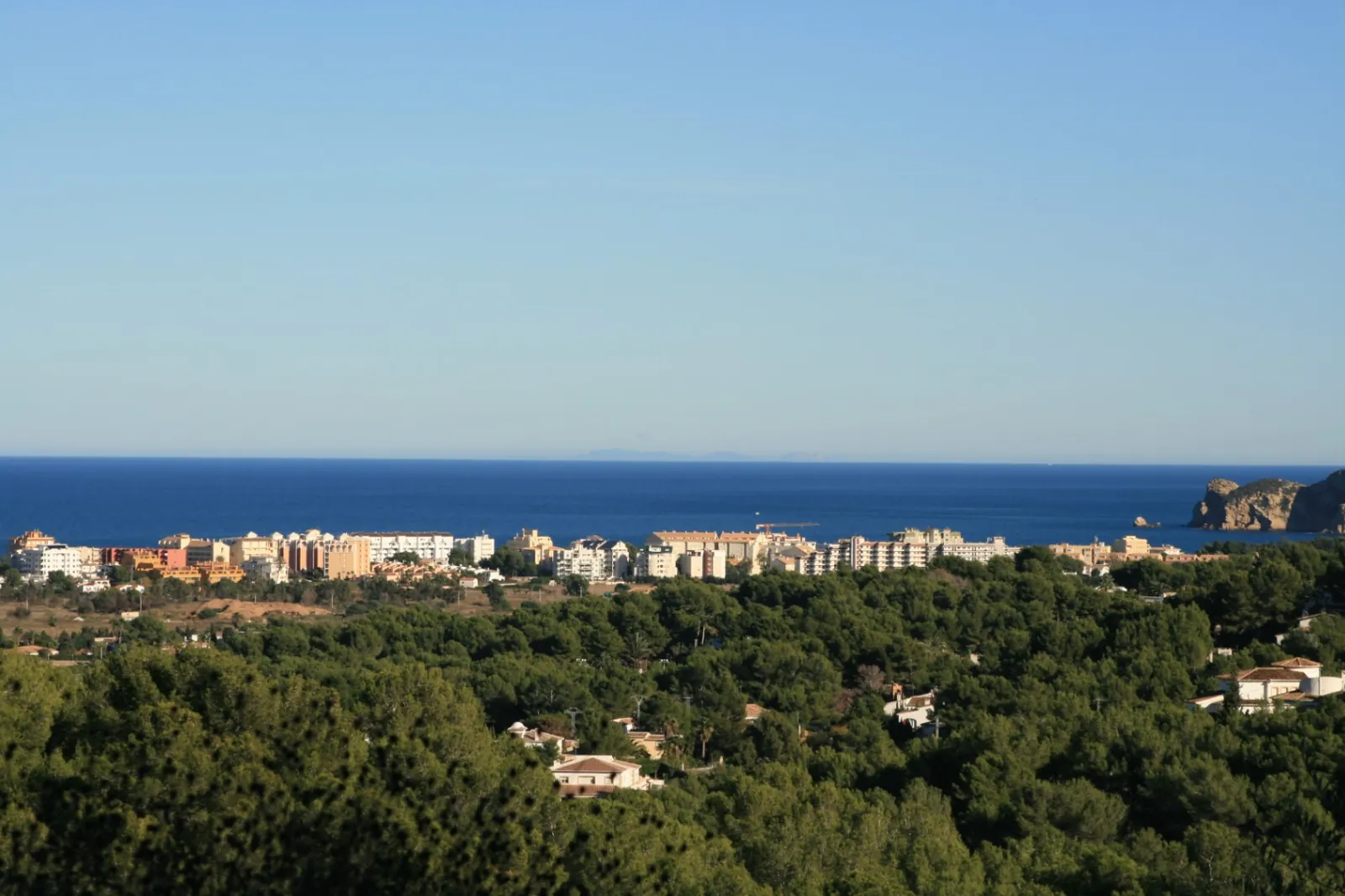 Parcela edificables con vistas al mar en venta en Cansalades Javea