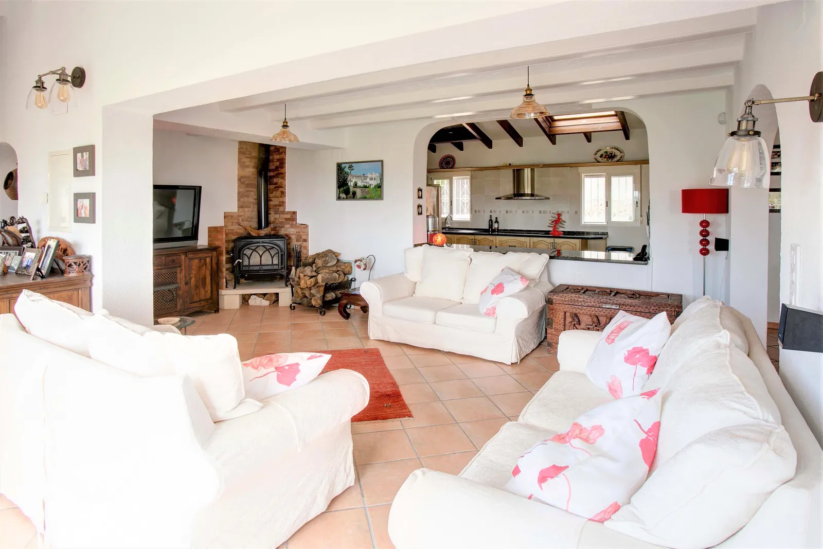 Dénia, Alicante - Villa de cuatro dormitorios con apartamento independiente, vistas al mar y a la montaña, piscina y jardín