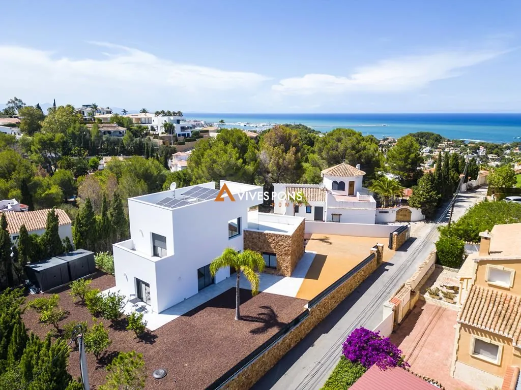 Villa moderna a solo 2,5 km de la Marineta Cassiana, Dénia
