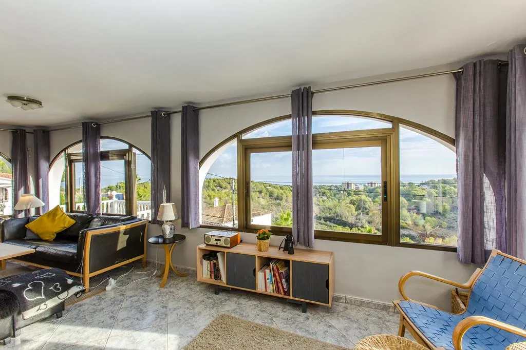 Villa con vistas al mar y en una sola planta en zona Florida, Dénia