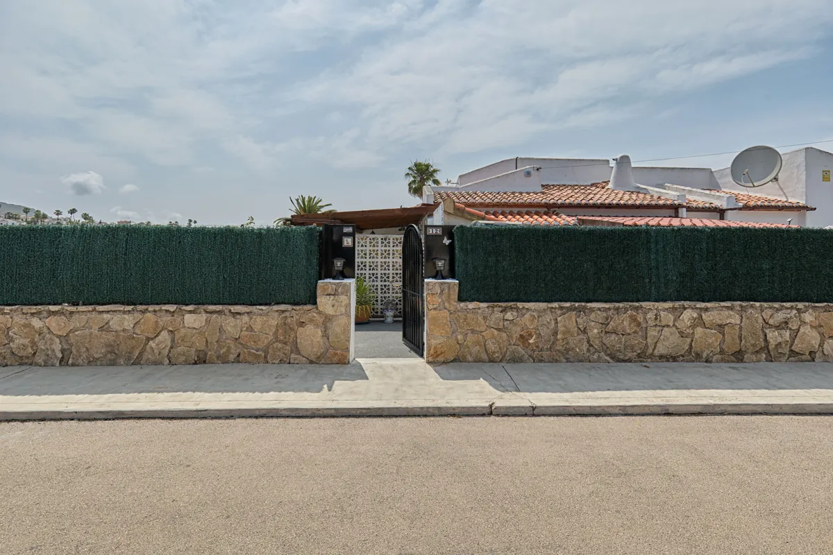 Venta. Chalet/Villa en Jávea