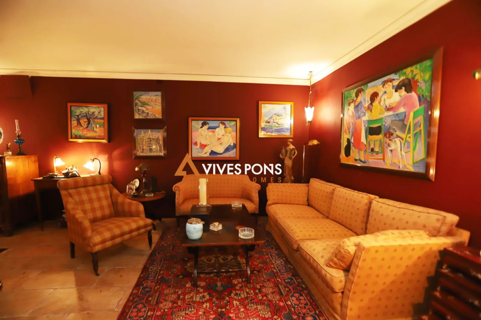 Amplia villa de estilo contemporáneo excelentemente ubicada, Dénia
