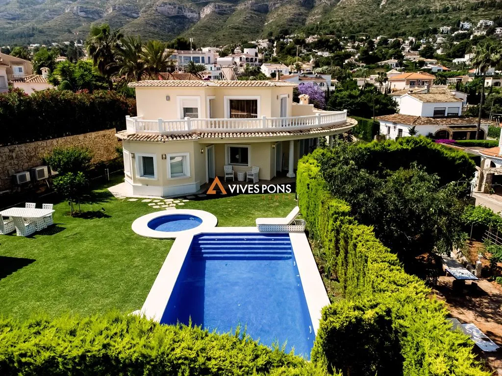 Villa con vistas al mar en Dénia