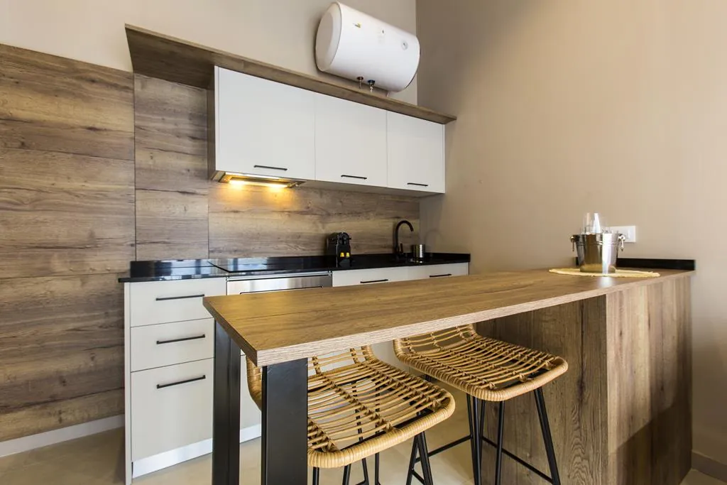 Reforma integral compuesta por cinco apartamentos y con licencia de alquiler turístico, Dénia centro