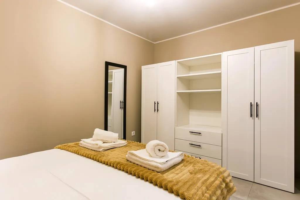 Reforma integral compuesta por cinco apartamentos y con licencia de alquiler turístico, Dénia centro