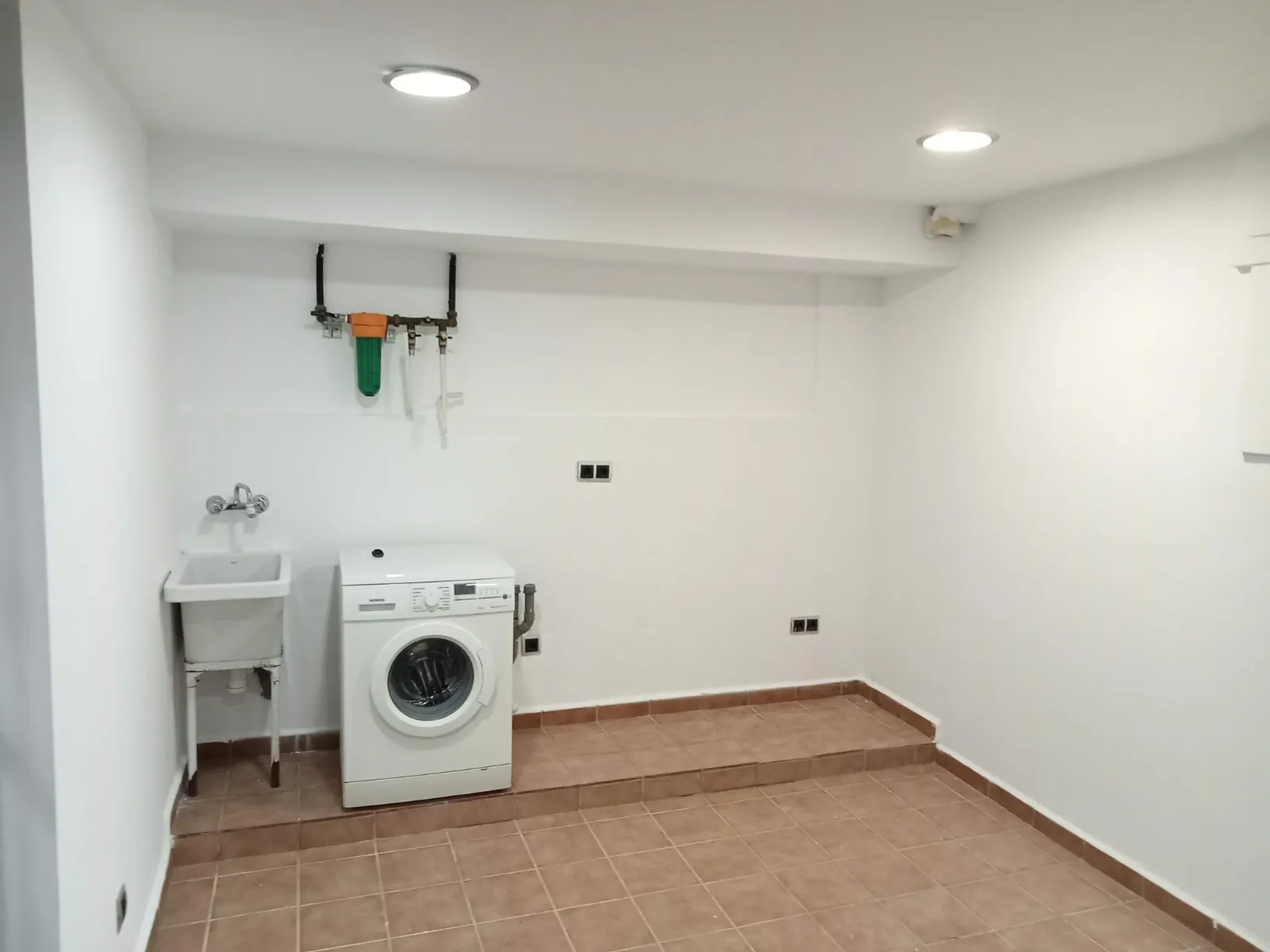 Adosado por pérgola en zona Alquerías de Dénia, a solo 1,5 km del centro