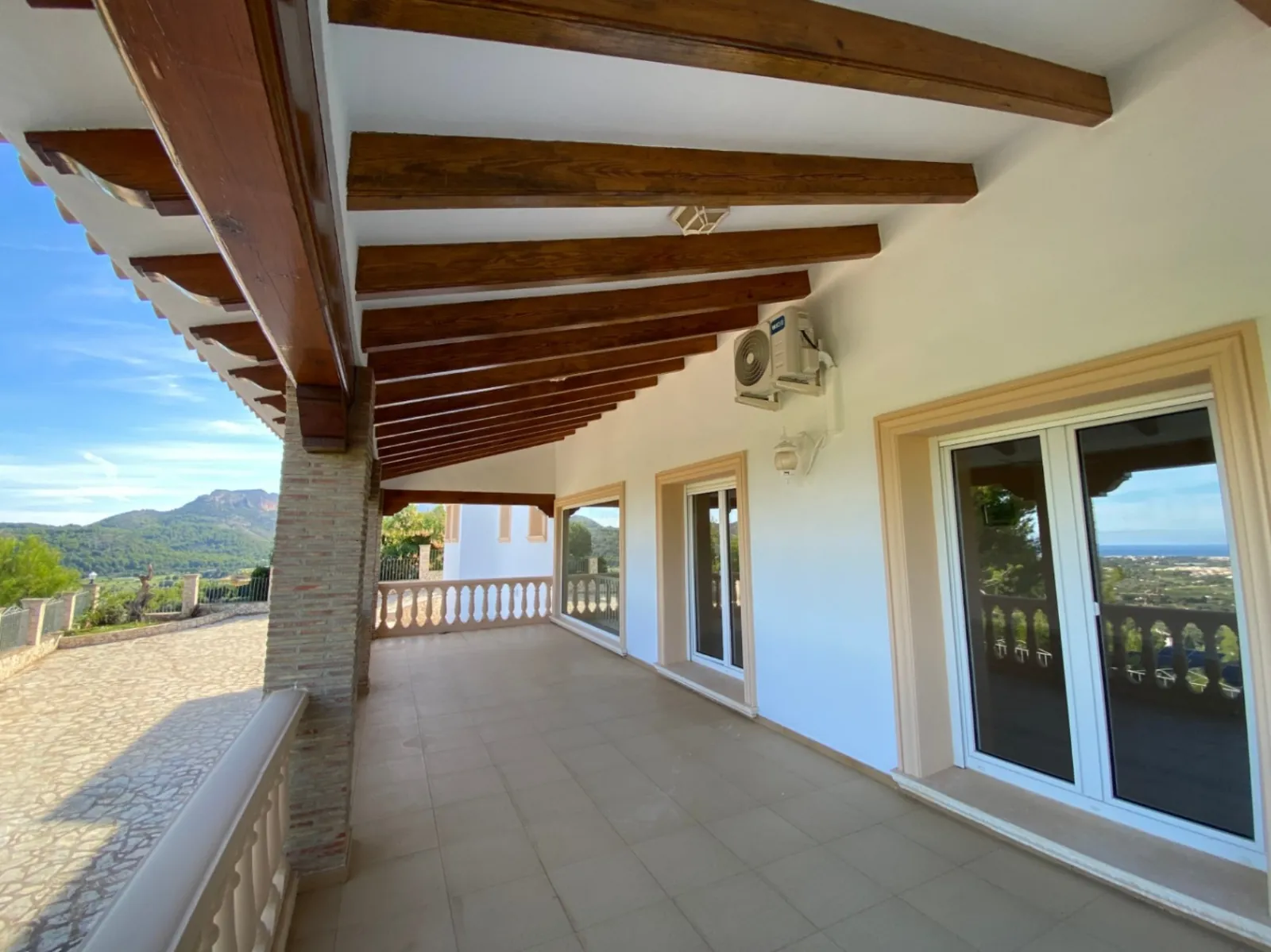 Chalet con vistas al mar en La Sella