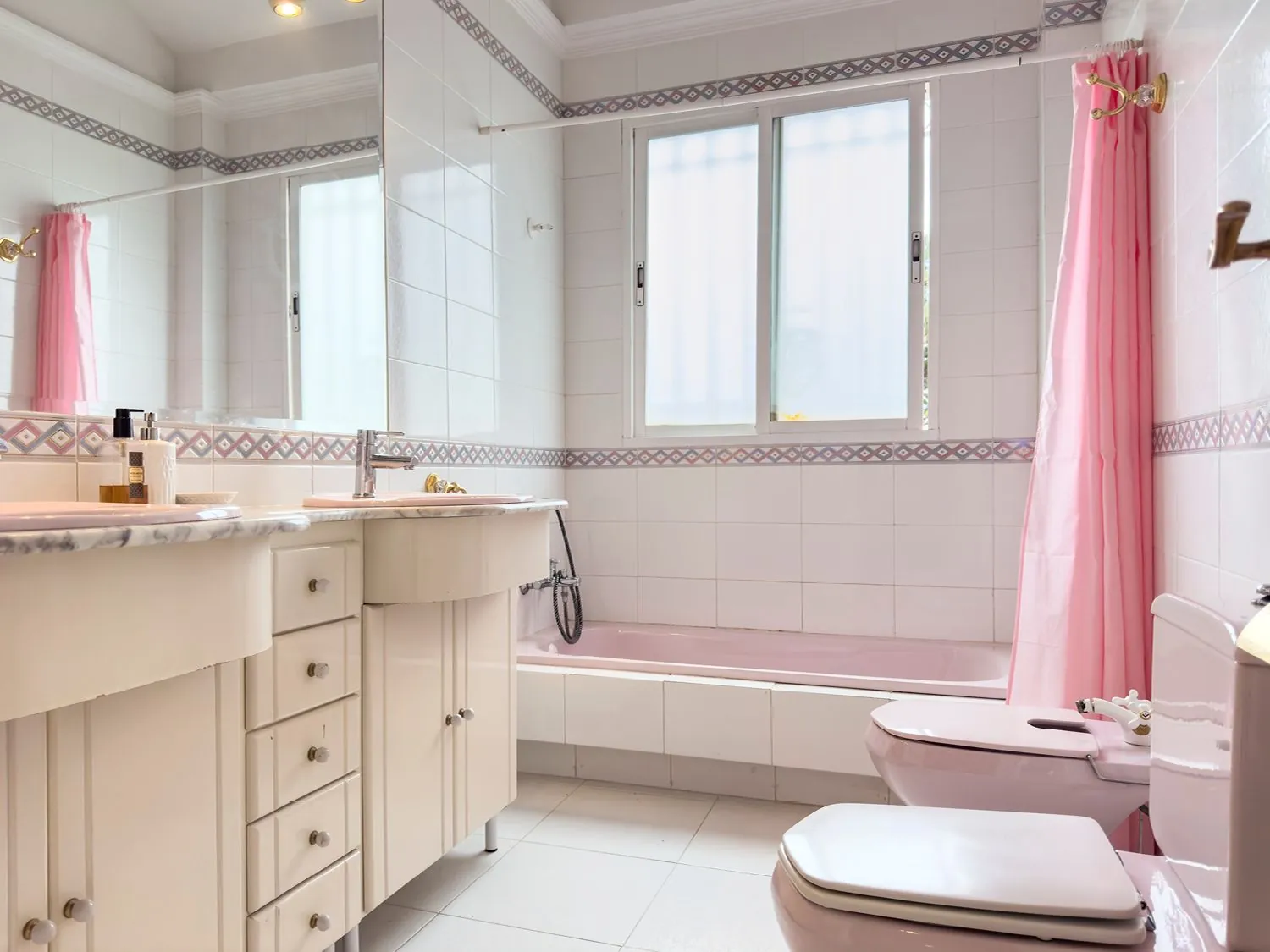 Fantástico chalet unifamiliar con piscina privada y amplias terrazas en Denia