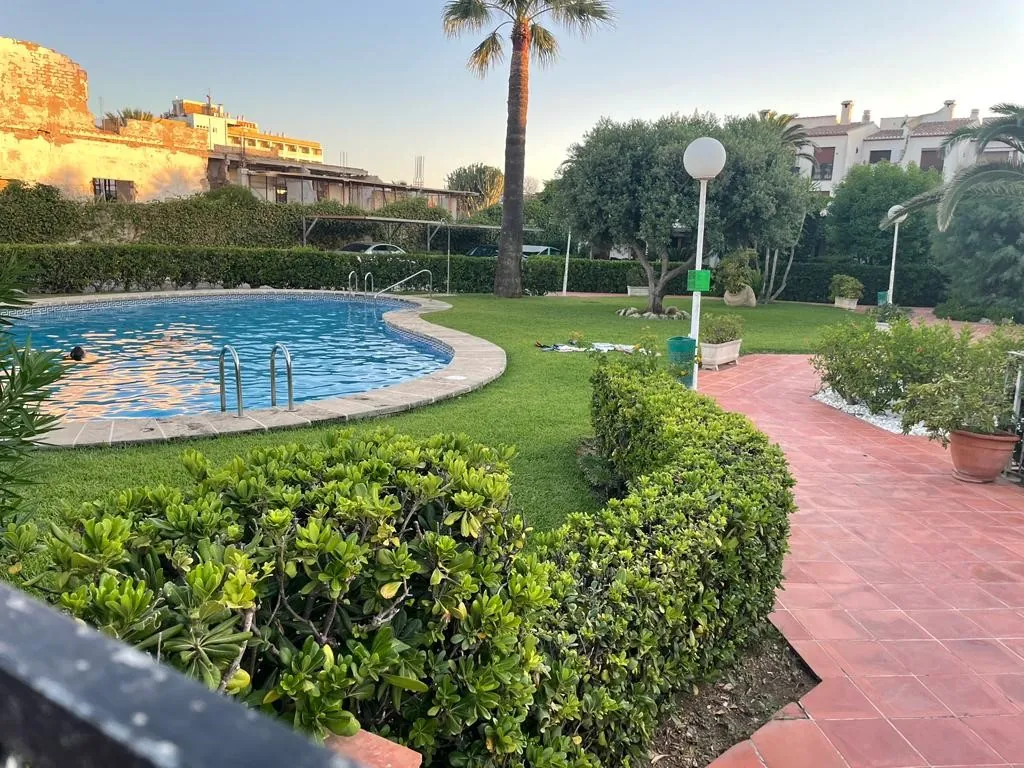 Venta. Casa de pueblo en Jávea