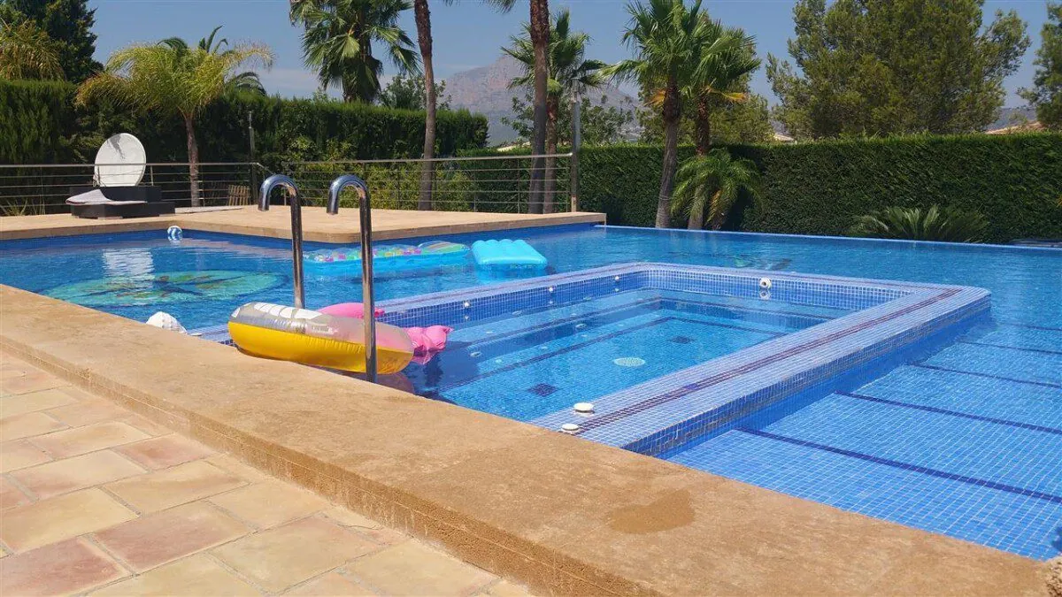 Venta. Chalet/Villa en Jávea