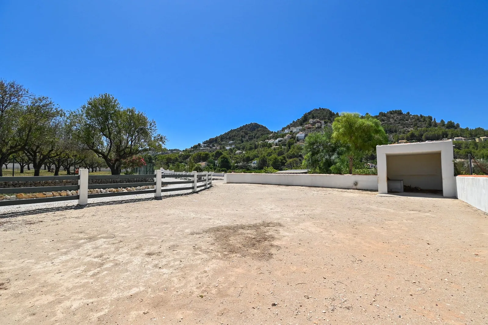 Venta. Chalet/Villa en Pedreguer