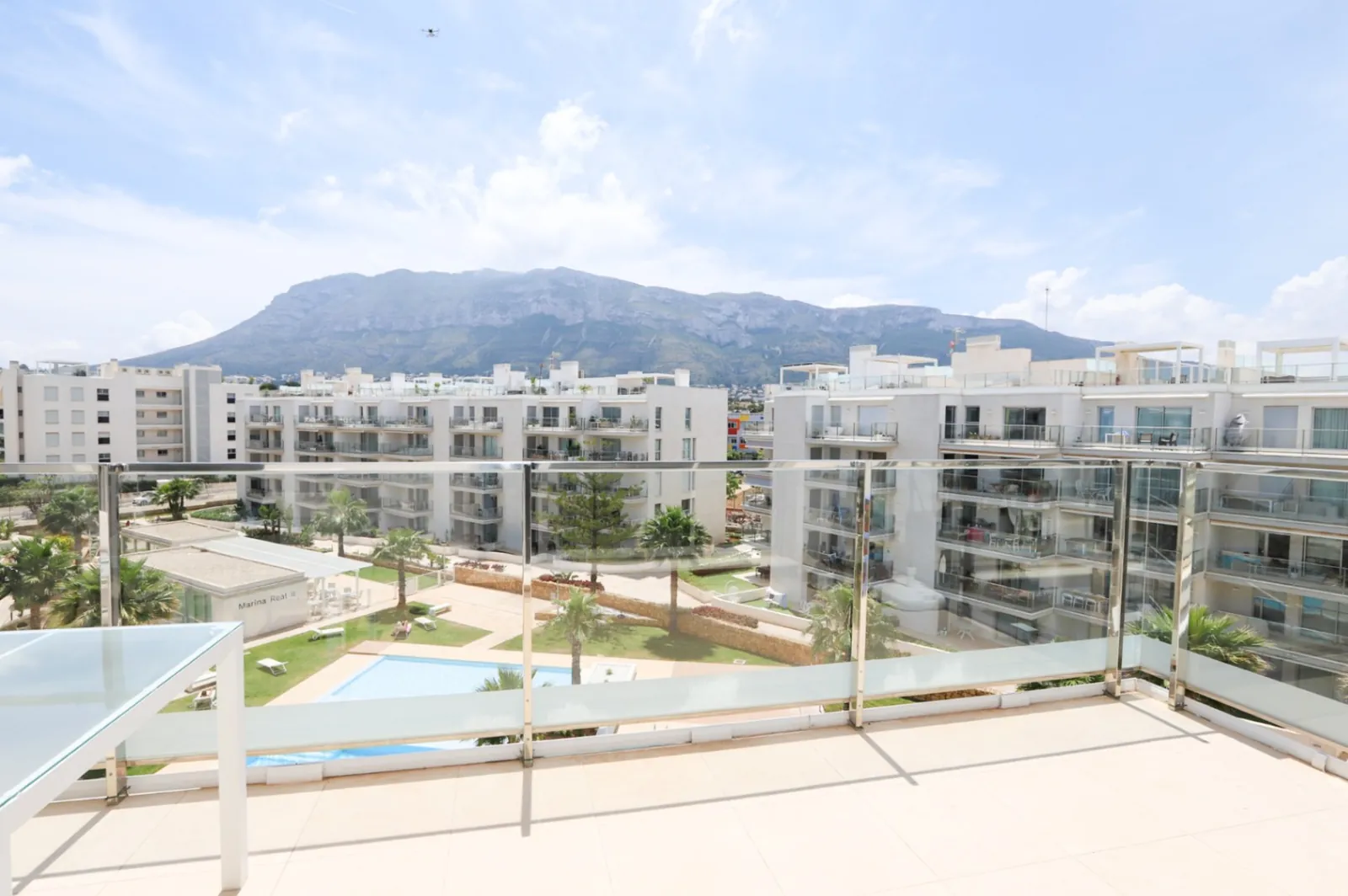 Magnífico ático con vistas al Montgó en Dénia - Club Náutico