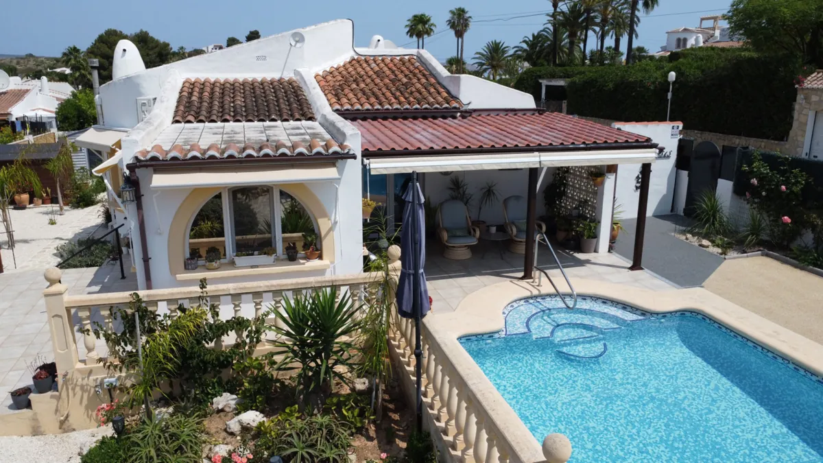 Venta. Chalet/Villa en Jávea