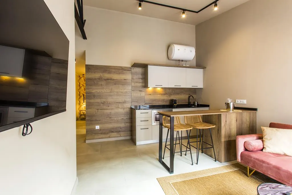 Reforma integral compuesta por cinco apartamentos y con licencia de alquiler turístico, Dénia centro