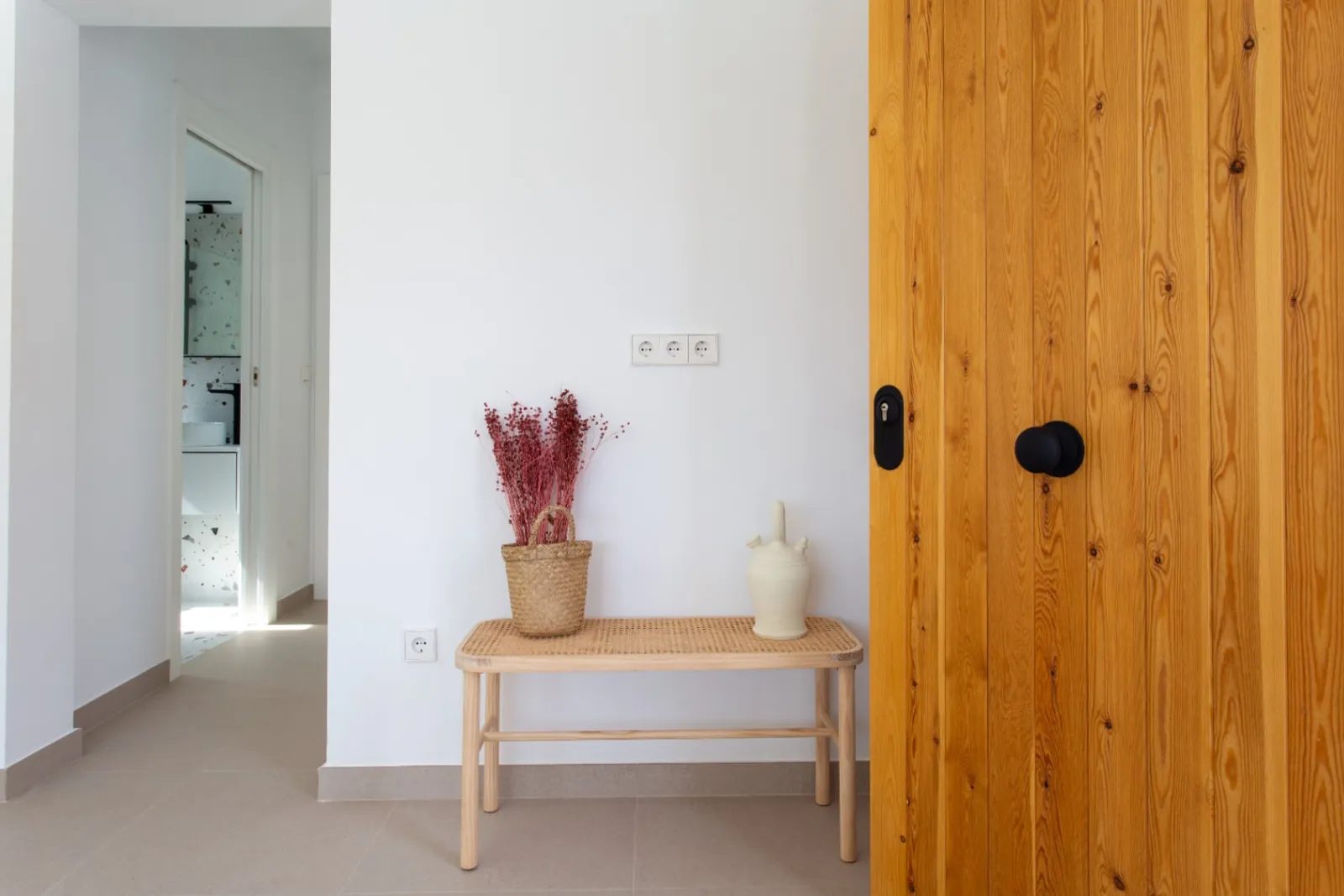 Villa con apartamento independiente, reforma integral, a 1,5 km de la Marineta Cassiana, Dénia