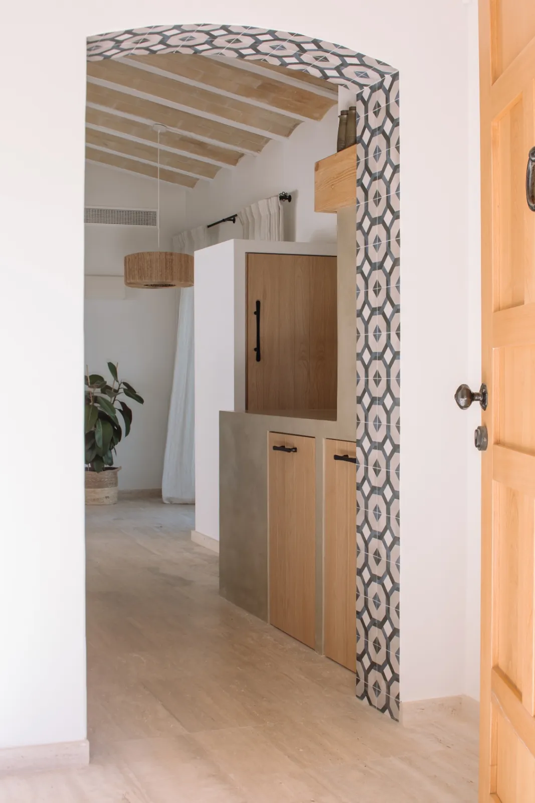 Villa en primera línea de mar renovada integralmente