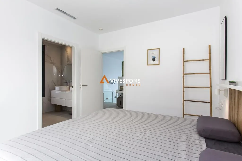 Villa moderna a solo 2,5 km de la Marineta Cassiana, Dénia