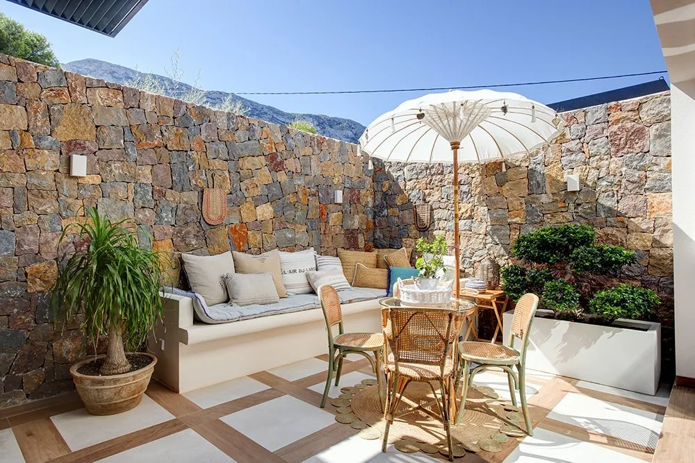 Villa moderna construida por Vives Pons Homes