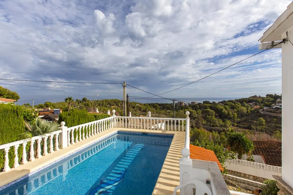 Villa con vistas al mar y en una sola planta en zona Florida, Dénia