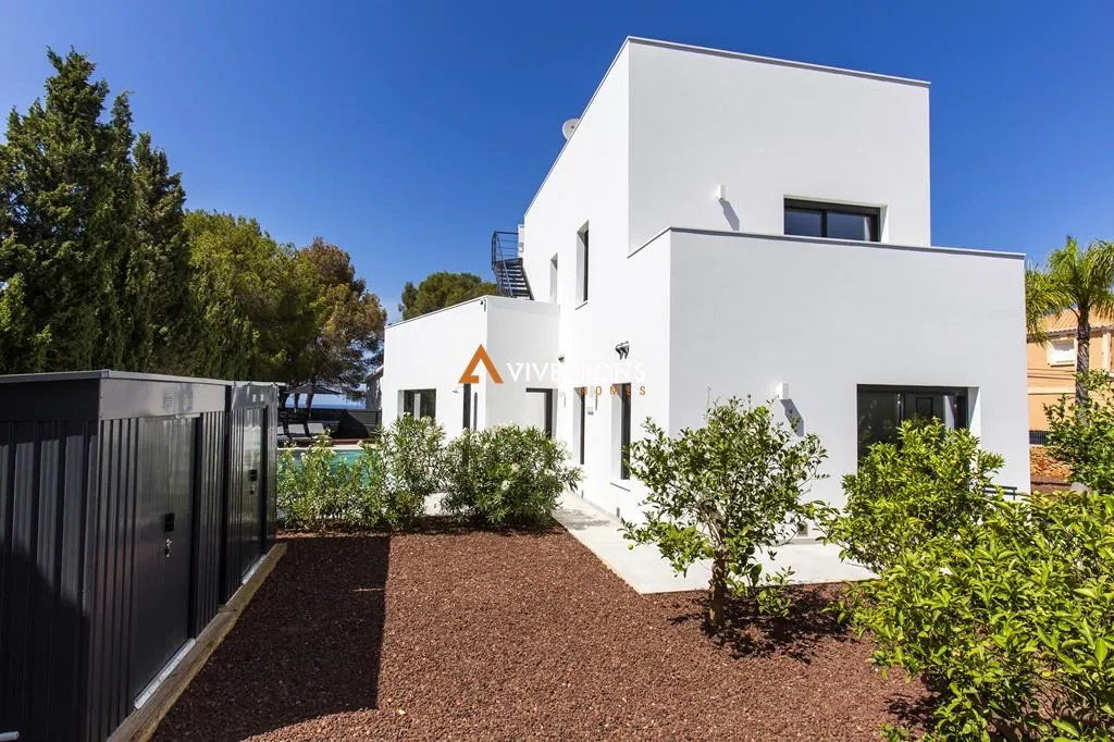 Villa moderna a solo 2,5 km de la Marineta Cassiana, Dénia