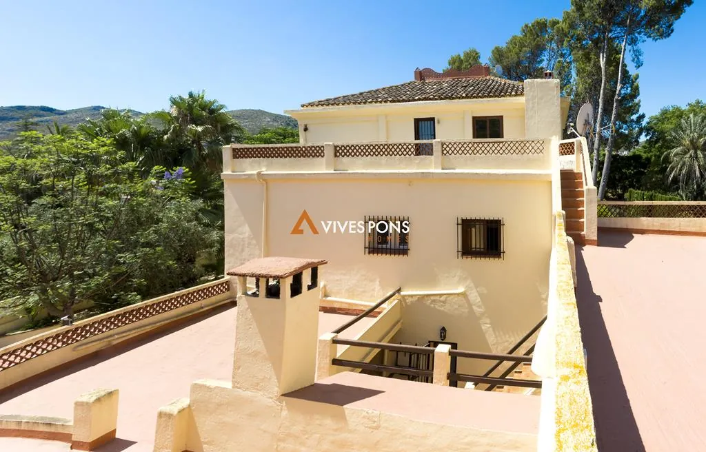 Finca renovada con mucho estilo en Pedreguer
