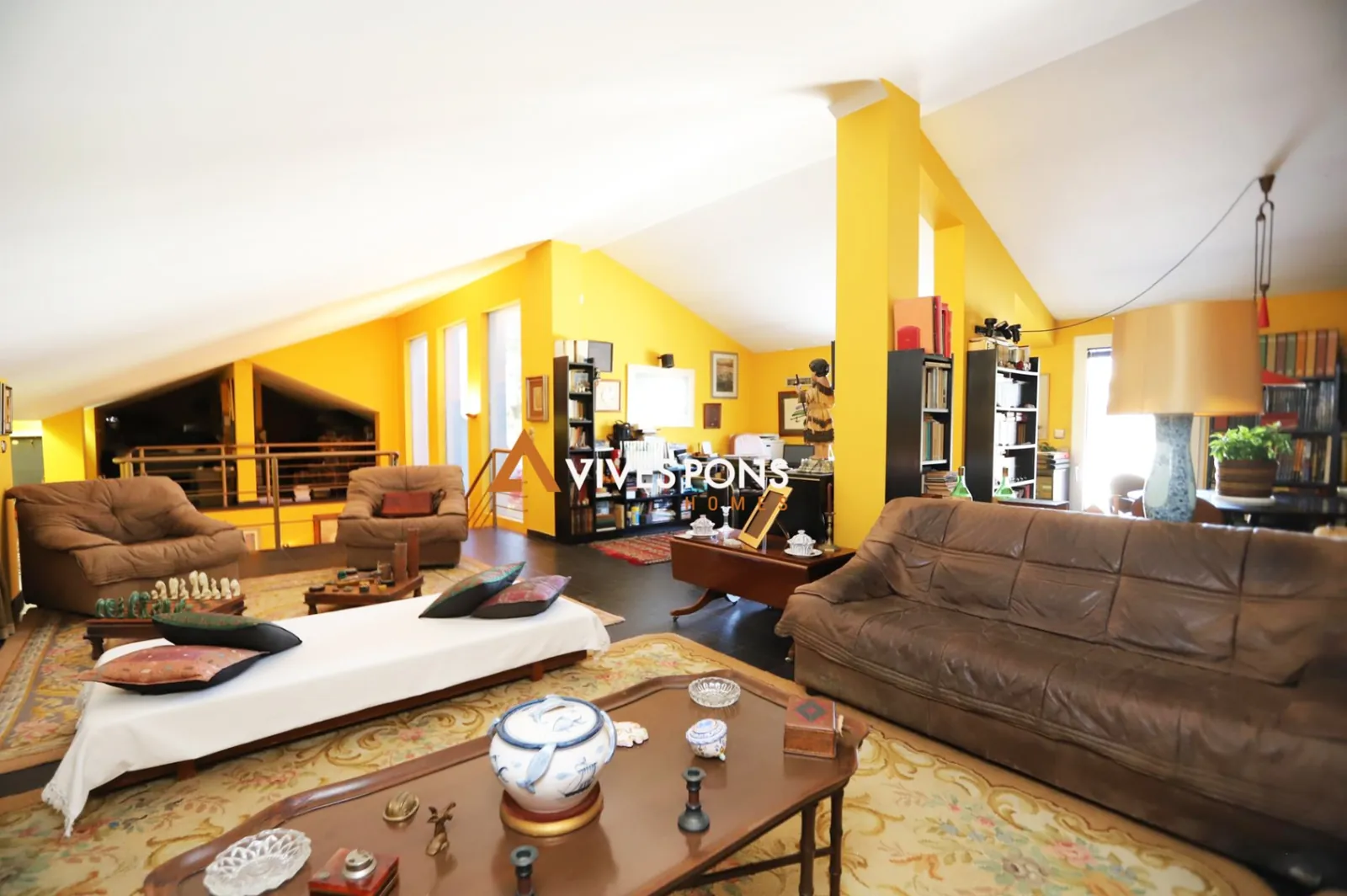 Amplia villa de estilo contemporáneo excelentemente ubicada, Dénia
