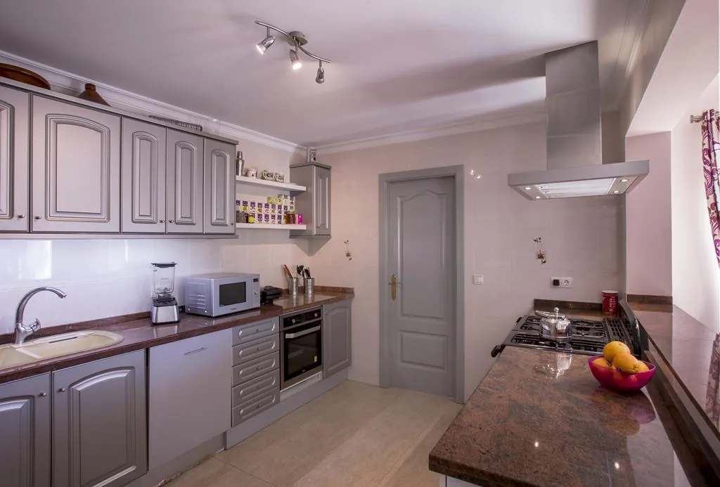 Villa con 4 dormitorios, vistas al Montgó y muy bien ubicada, en Jávea