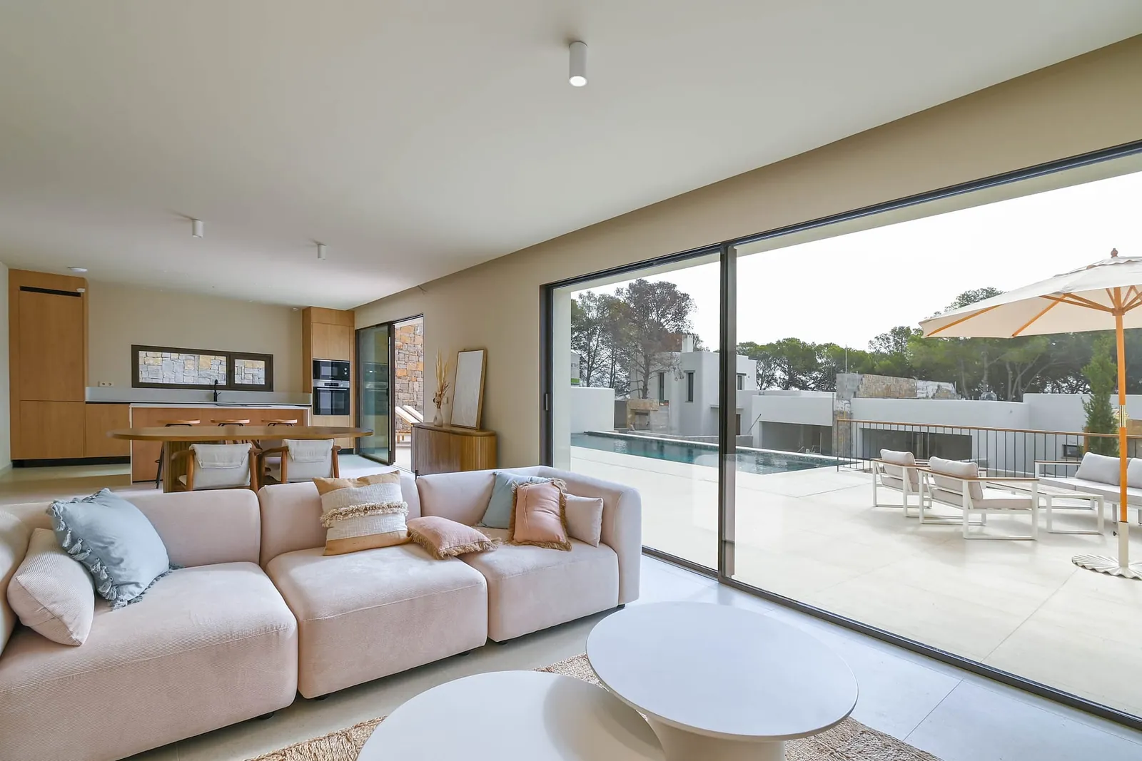 Venta. Chalet/Villa en Moraira