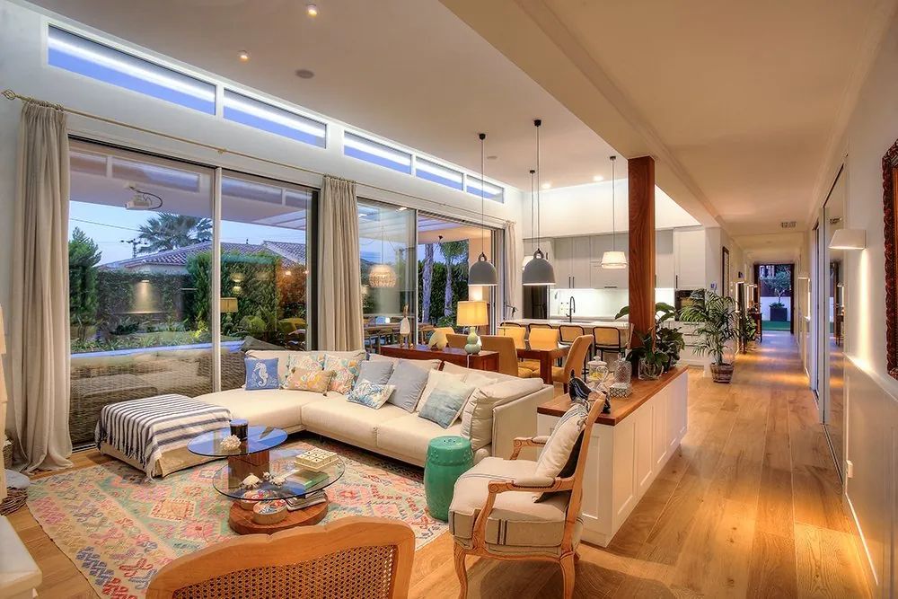 Villa moderna construida por Vives Pons Homes
