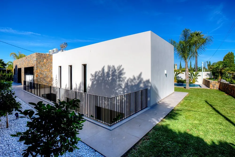 Villa moderna de obra nueva en Dénia