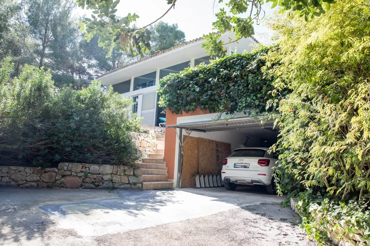 Villa moderna en la Urbanización La Sella