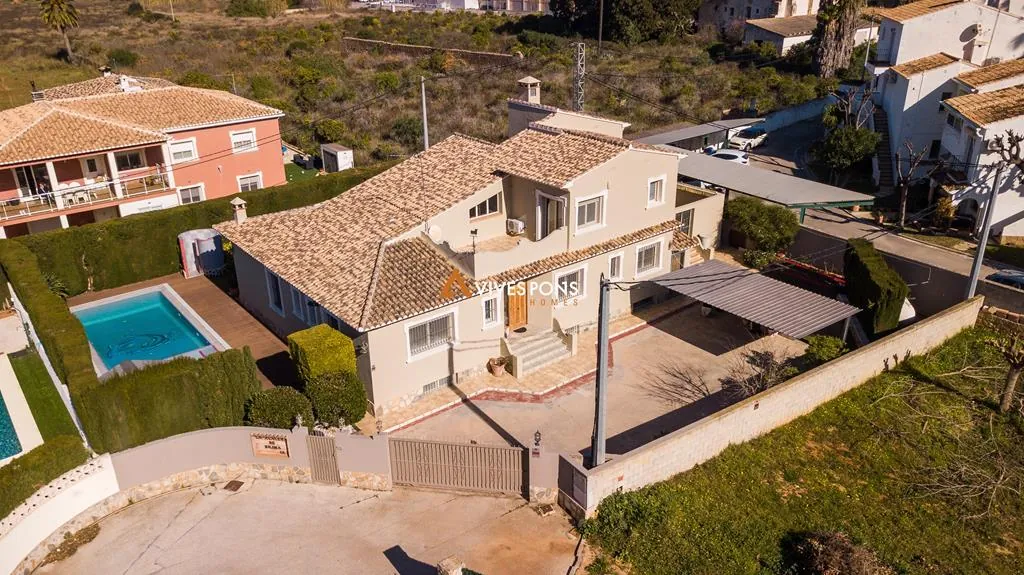 Villa muy soleada a 1,5 km del centro de Dénia