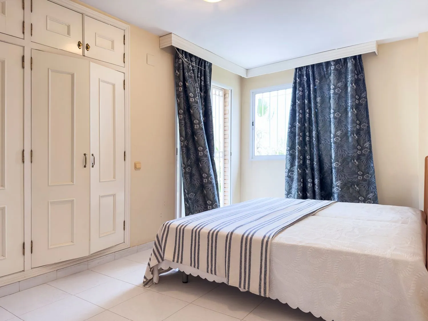 Fantástico chalet unifamiliar con piscina privada y amplias terrazas en Denia