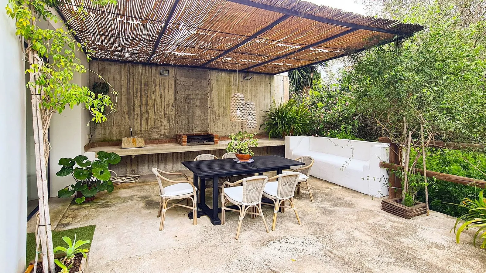 Venta. Chalet/Villa en Denia
