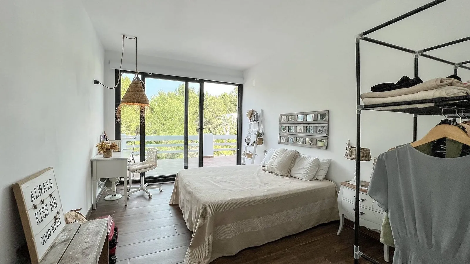 Venta. Chalet/Villa en Denia