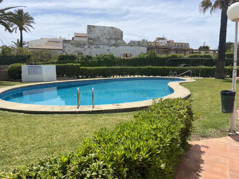 Venta. Casa de pueblo en Jávea
