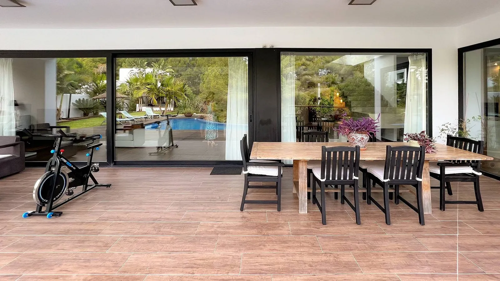 Venta. Chalet/Villa en Denia